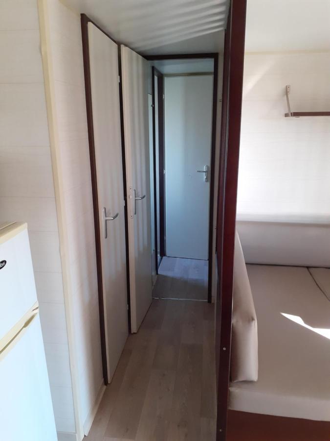 Mobilhome Agreable Sans Draps Ni Serviettes Port-la-Nouvelle Ngoại thất bức ảnh